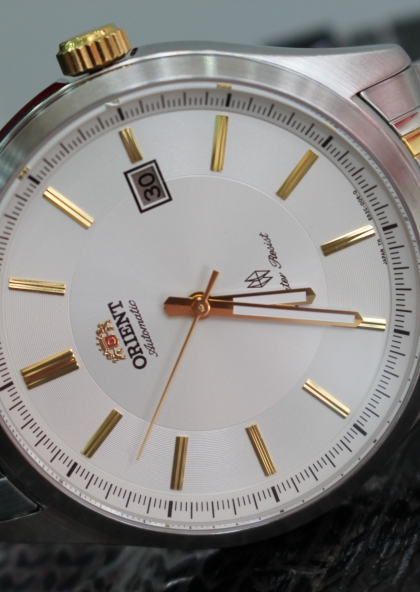 Đồng hồ Orient SER2C00AW0
